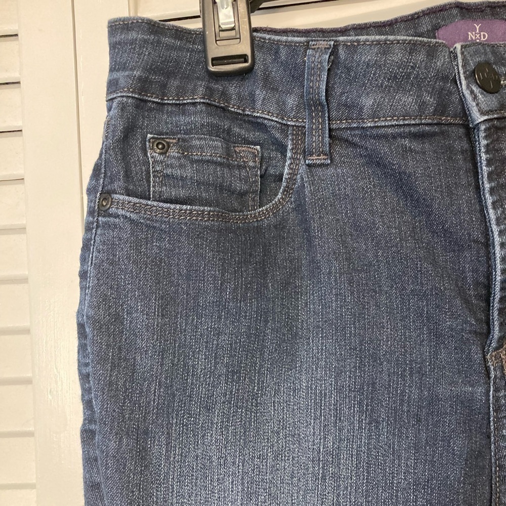 NYDJ Woman’s Bootcut Blue Denim Studded Pocket Jeans Size 10 - Picture 2 of 12